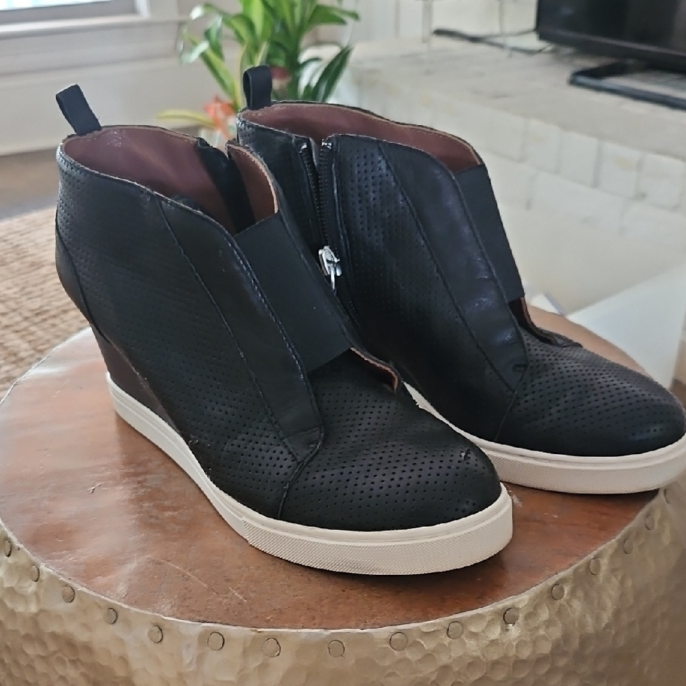 Paolo Navy Blue Leather Perforated Wedge Ankle Boots